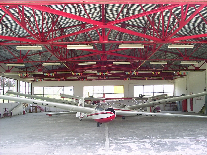 hangar10.jpg